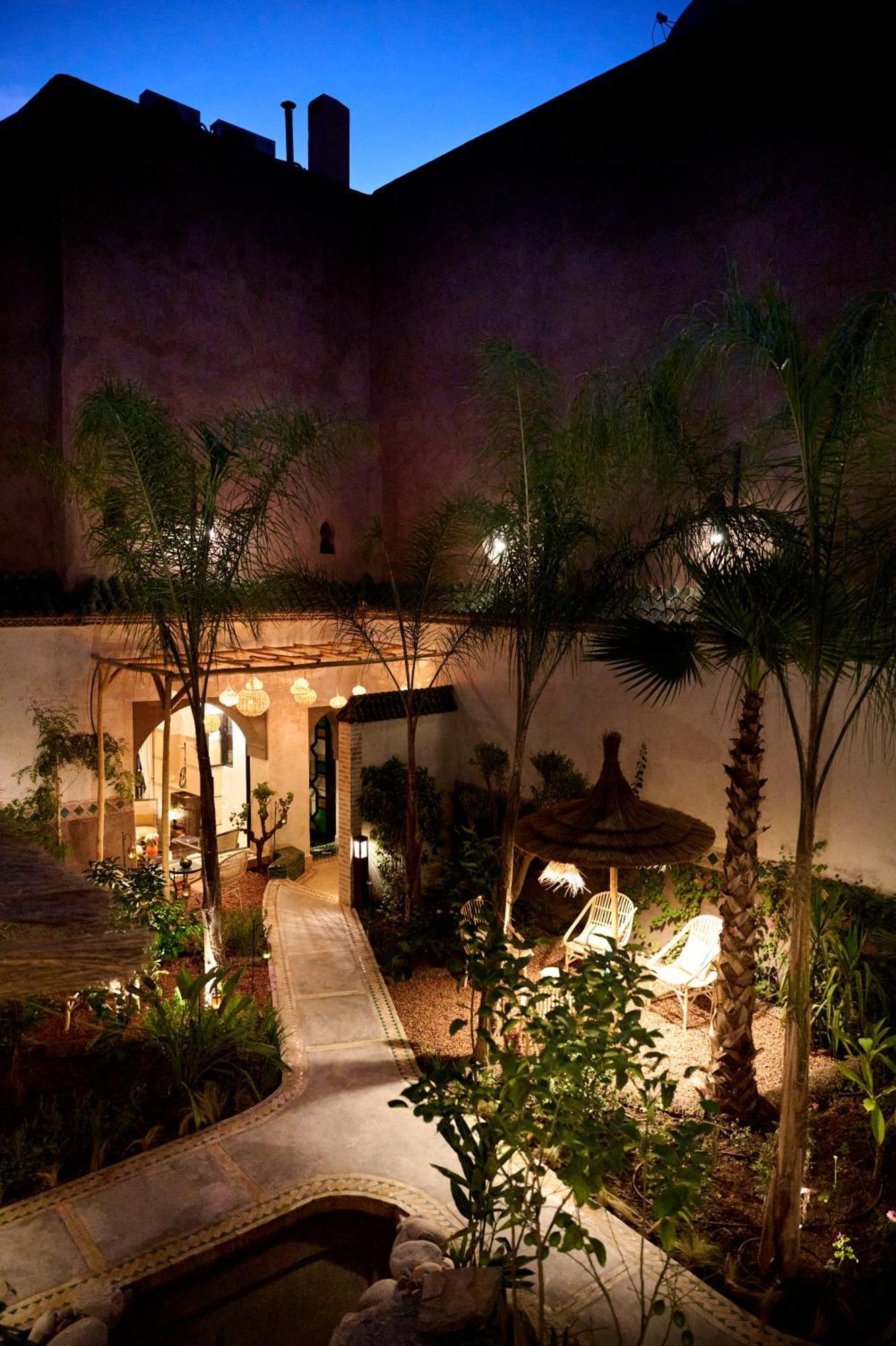 Riad Dar Amanza En Exclusivite Avec 4 Chambres Au Coeur De La Medina Marrakesh Exterior photo